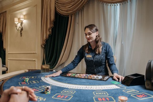 Využijte speciální bonusy pro live dealer hry v online kasinech!